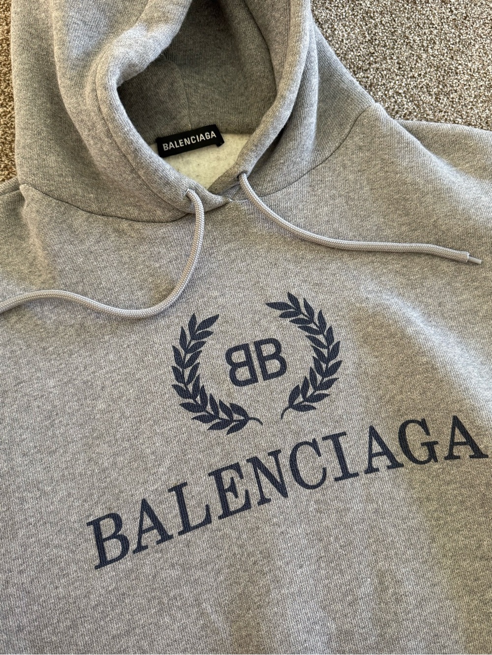 BALENCIAGA Gray Logo Pullover Hoodie Sweatshirt - Sz M - 💯 AUTHENTIC - Picture 2 of 4